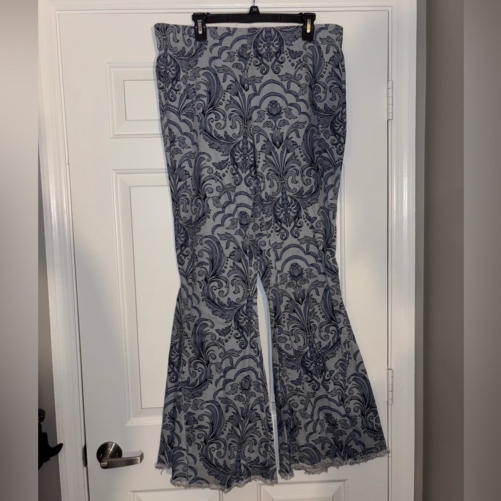 Blue Paisley Patterned Flare Pants